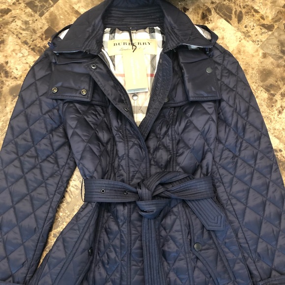 Burberry Dark Blue Finsbridge Belted Quilted check jacket, Long BNWT, M